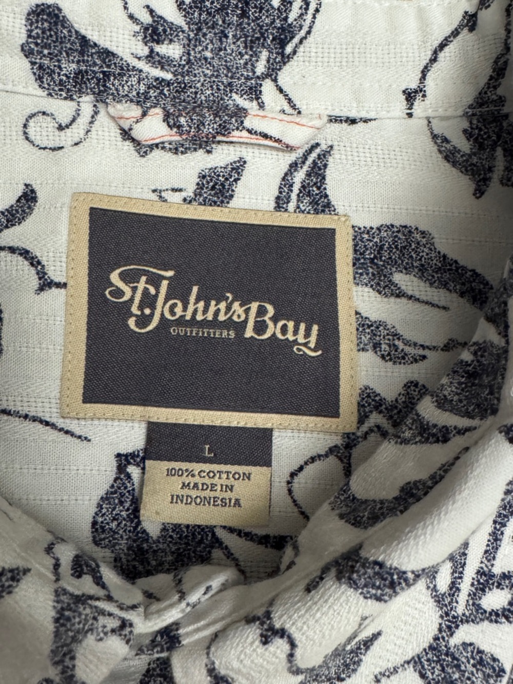 St. John's Bay SS Floral Button-Down Shirt - White/Navy Hawaiian style size L - Picture 2 of 5